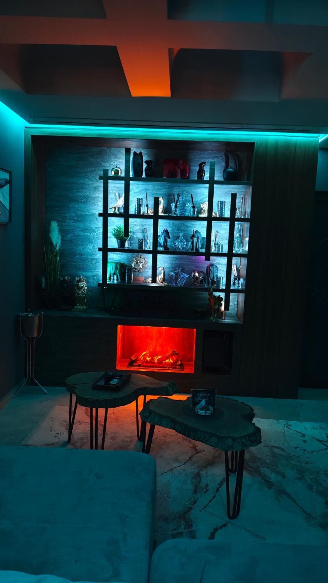 Smart Luxury Penthouse Suites - Private Sauna, Hot-Tub, Home Cinema At The Best Location In Skopje Ngoại thất bức ảnh